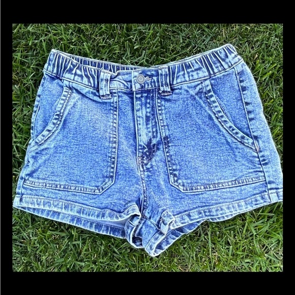 RSQ Large Pocket Elastic Waist Denim Jean Shorts Medium 26” - Picture 5 of 5